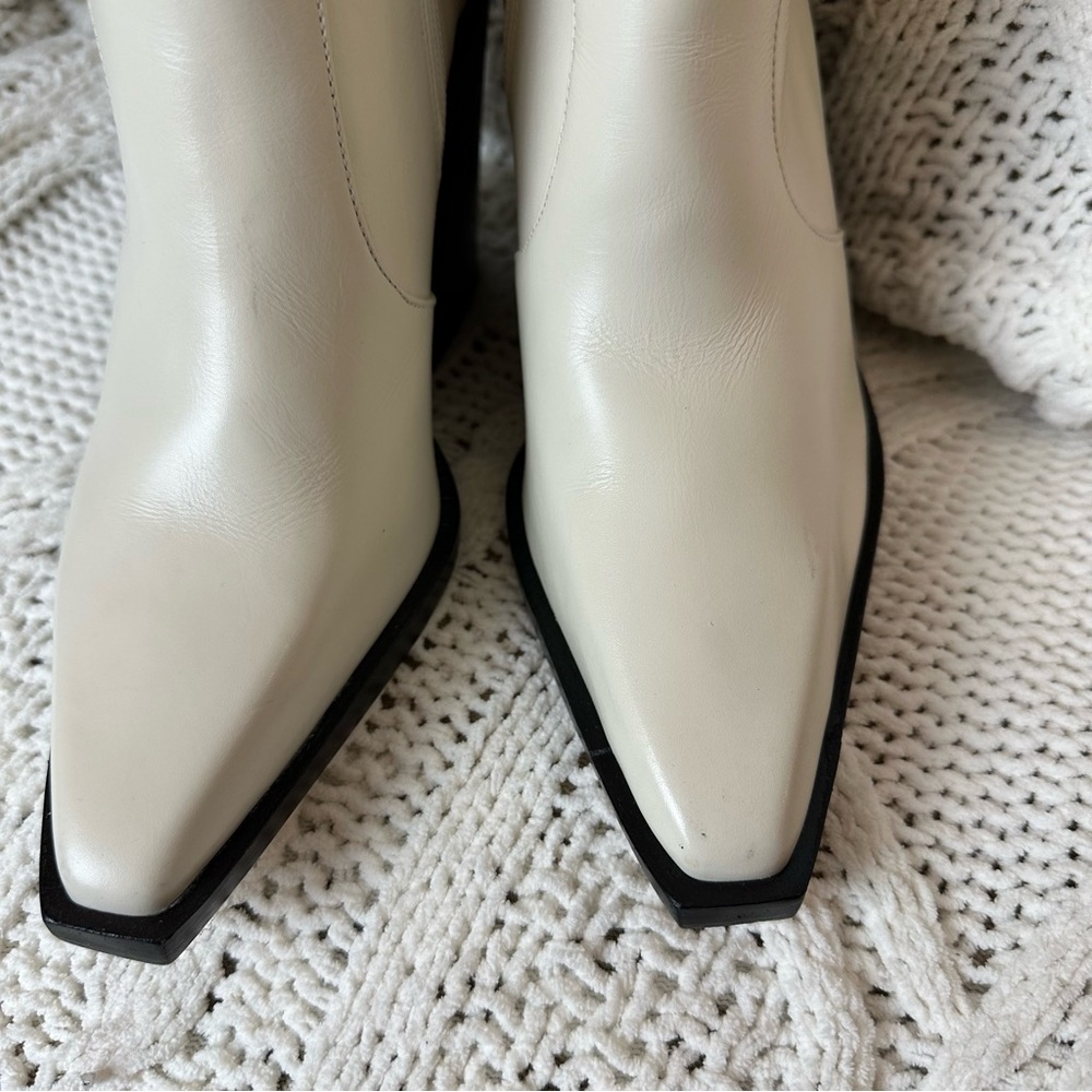 Larroude James Boot Size 7.5 - Picture 4 of 7